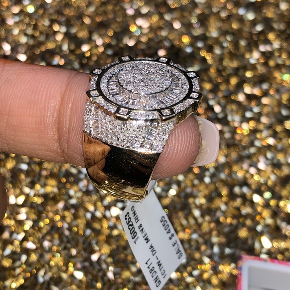 10k Solid Gold Baguette Real diamond circle custom made ring, FREE APPRAISAL WOW - Picture 8 of 14